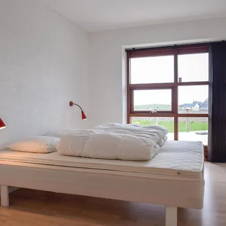 4 Bedroom Beautiful Home In Humble Casa de Férias *