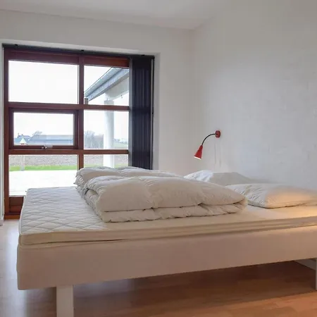 Four-bedroom In Tatil Evi Nordenbro Vesteregn