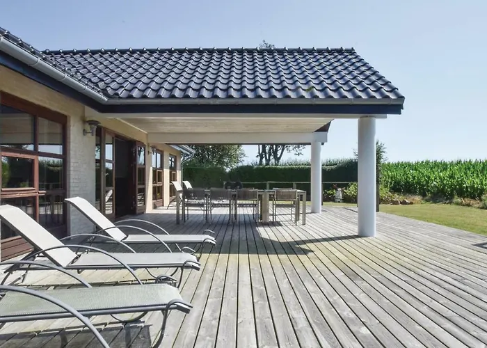 Four-bedroom In Ferienhaus *