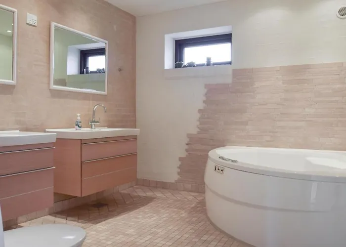 Four-bedroom In Ferienhaus Nordenbro Vesteregn