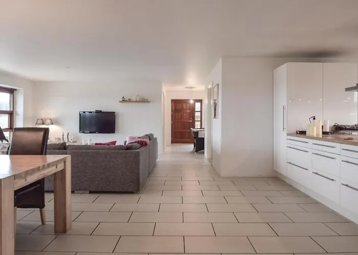 Four-bedroom In Nordenbro Vesteregn